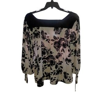 Cato Woman Black White Floral Blouse Plus Size 22/24W Square Neck Keyhole Top